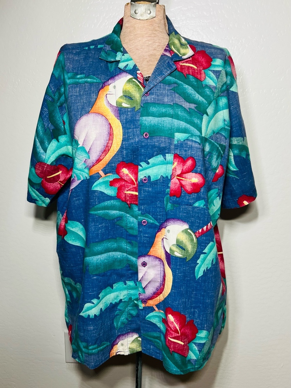 Vintage Union Bay Men’s Medium Tropical Parrot Hawaiian Shirt 100% Cotton